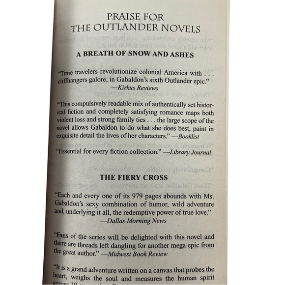 DIANA GABALDON Fiction Books Lot/2 Romance/Time Travel, Fantasy Paperbacks - Picture 7 of 8